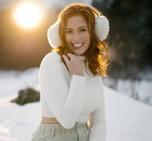 The Portrait Masters – Outdoor and On-Location Photography Creating Golden Hour In Snow