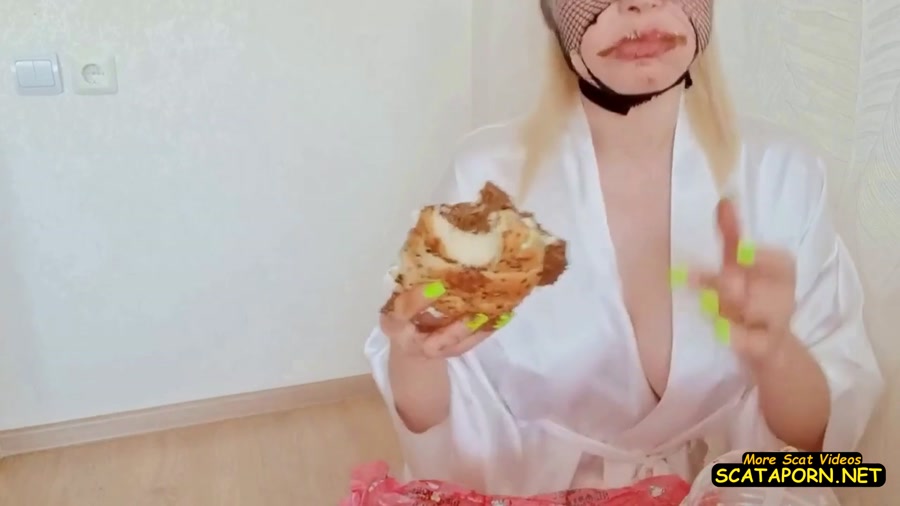 LinaScat - homemade hamburger with shit washed down with urine - Amateurs - (7 June 2023 / 326 MB)