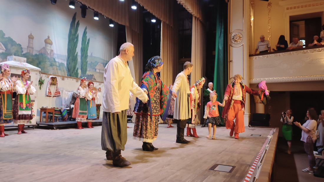 Сватанье на Гончаровке на сцене Александрийского театра