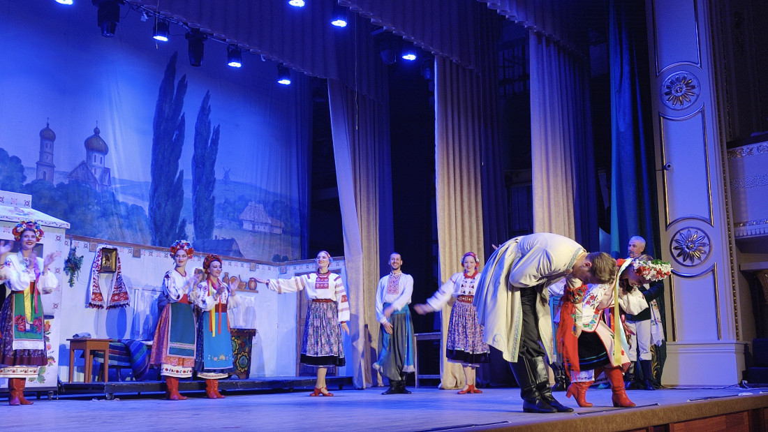 Сватанье на Гончаровке на сцене Александрийского театра