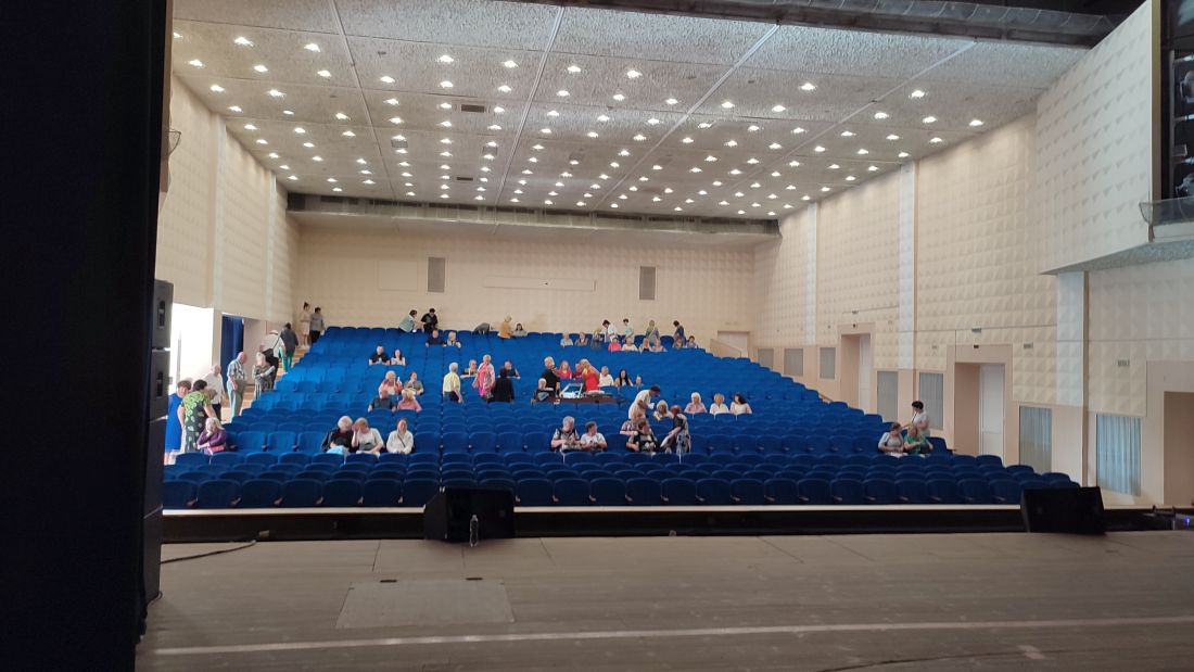 Концерт Павла Зиброва на сцене ДК Светлопольский в Александрии