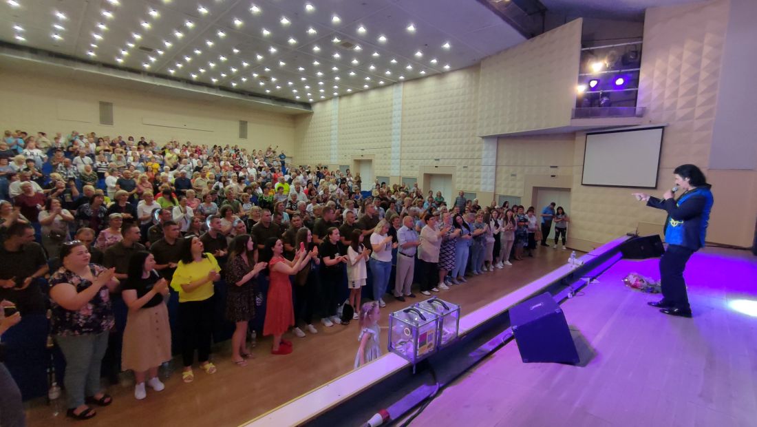 Концерт Павла Зиброва на сцене ДК Светлопольский в Александрии