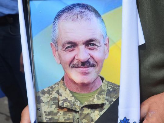 «Сашко навіть не міг бути на похороні рідної сестри, бо пішов захищати нашу країну»: сумна історія про українського воїна