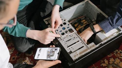Be a Expert in computer Hardware and Software Maintenance