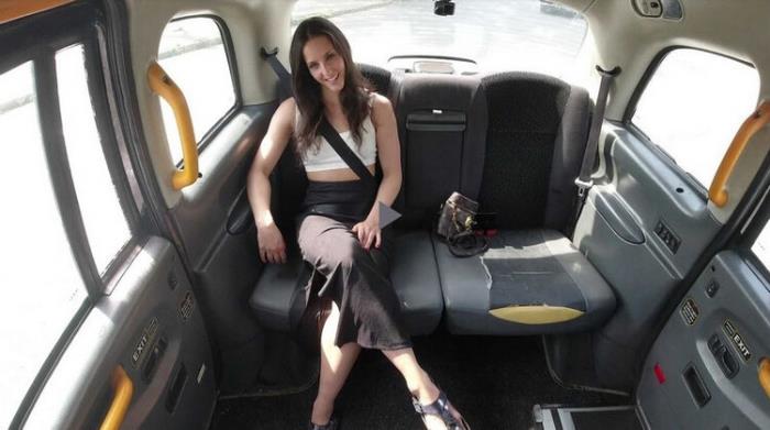 Betzz - Sexy Fitness Trainer Got Fucked In The Taxi