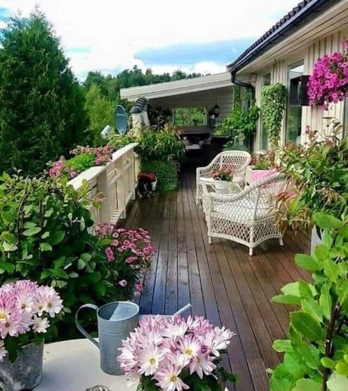 Dvorišta, balkoni, vrtovi, terase - Page 46 A38402905032a681c04daa51850923a0
