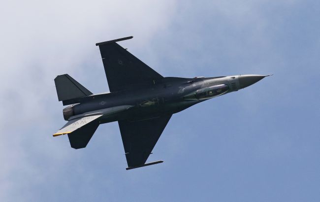 Украина не получит истребители F-16 этой осенью или зимой, - Игнат