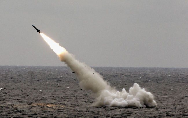Россия вывела в Черное море подлодку. Сколько на ней ракет