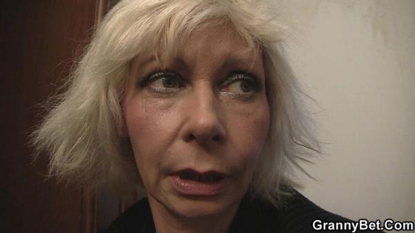 Grannybet: Some Help Goes a Long Way (FullHD) - 2023