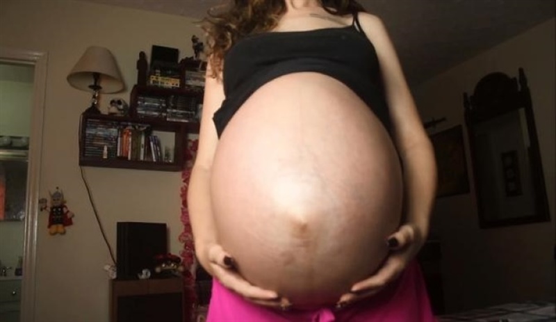 Nessalovesyoumore - Pregnant Camshow 4 - [1080p/1.03 GB]