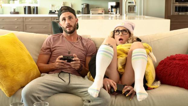 Susie Stellar - Gamer Girl Suprise (2023 | FullHD)