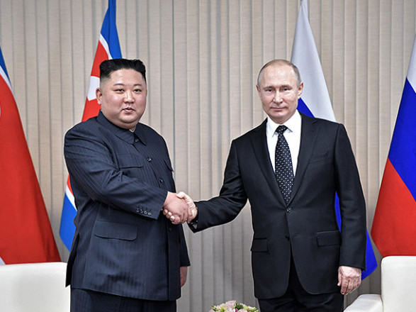 США, Полдневная Корея и Япония обеспокоены усилением сотрудничества КНДР и России