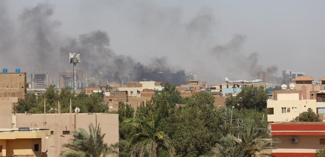 Перемирие в Судане преступлено, в Хартуме возобновились бои – DW