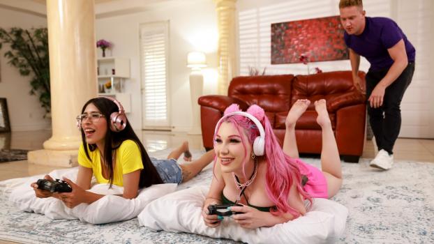 Hot Gamer Craves Freeuse Anal - Lily Lou (Step Siblings, Rough) [2023 | FullHD]