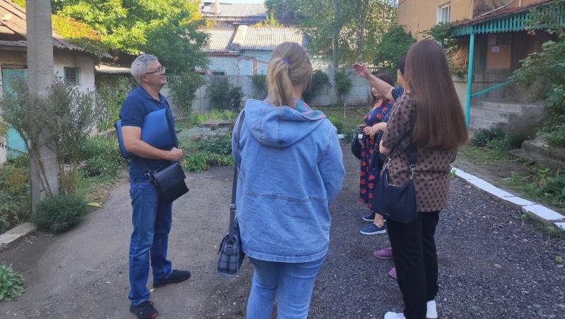 Сход граждан с начальником УМС и ГХ администрации города