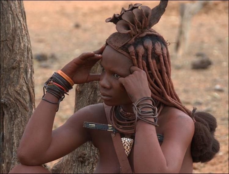 Afričko pleme Himba - Page 2 6b2f953e2340503fcba010d67d909a08