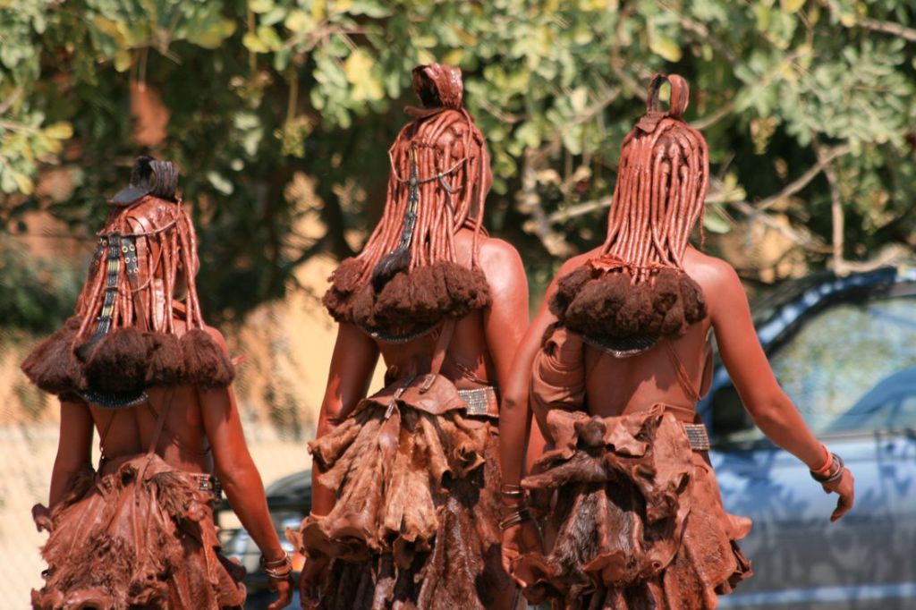 Afričko pleme Himba - Page 3 Ef3a7d22d0a9bbbeb7514eea267693b8