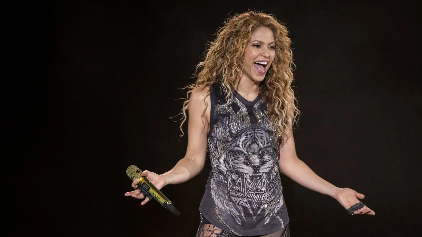 Shakira receives sad news - Styles 7