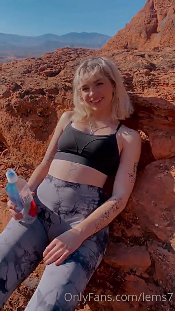 Emily Oram Blowjob at Red Rock Canyon Video Leaked (Onlyfans) FullHD 1080p