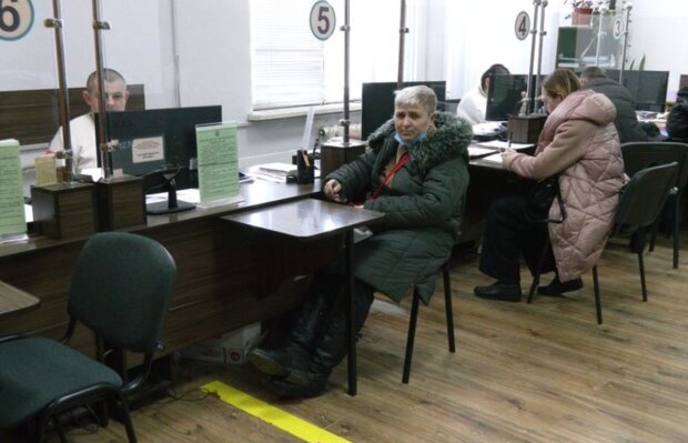 Є списки: у Мінсоцполітики розповіли, хто з українців не отримуватиме пенсію