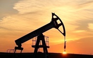 Цена на нефть Brent опустилась ниже 80 долларов