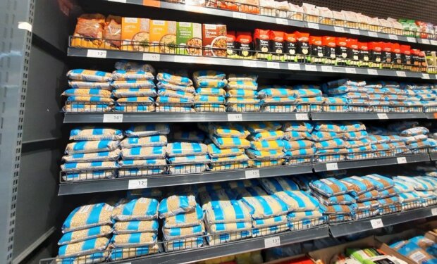 Листопадовий огляд цін в Україні: цукор та сіль дешевшають, вартість борошна піднімається