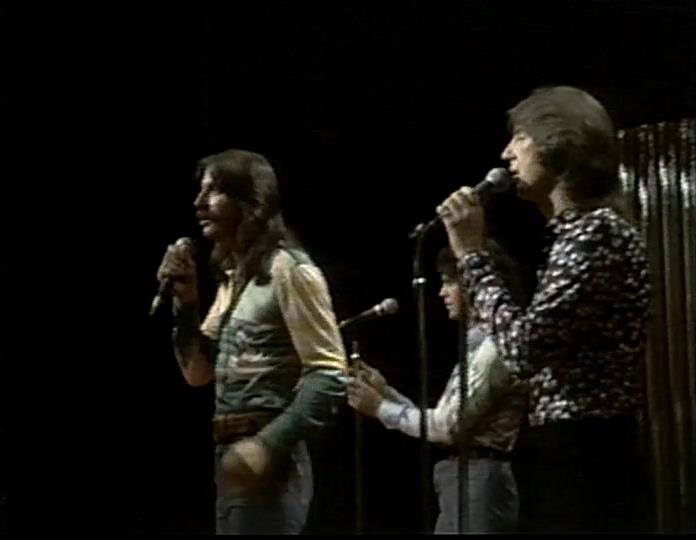 Three Dog Night - Three Dog Night (1975)    