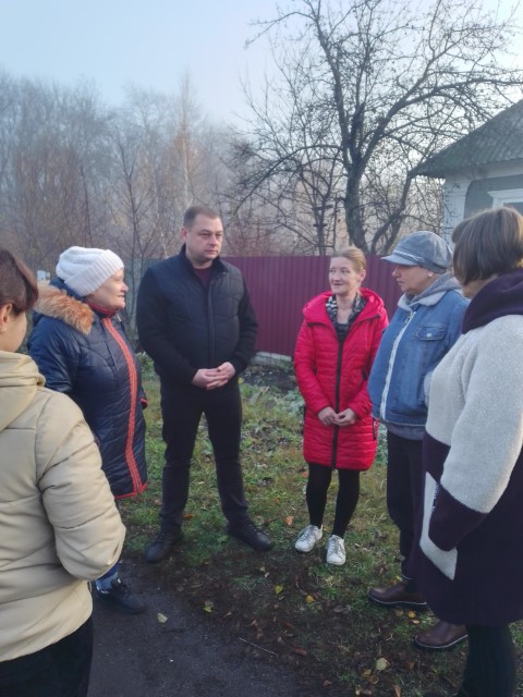 Сход граждан с заместителем главы  Пелагеевской поселковой администрации