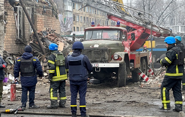 Удар по Новогродовке: не нашли пропавшую семью