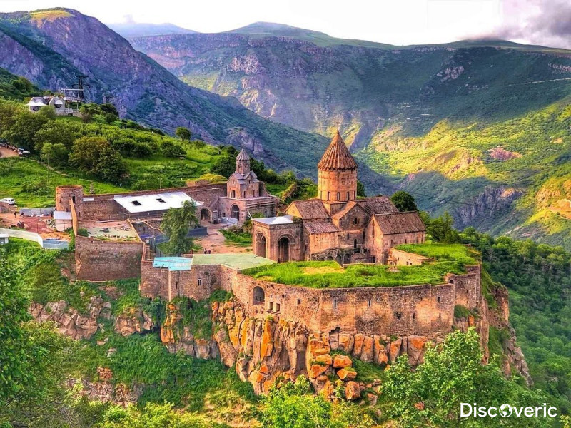 Почему стоит посмотреть монастыри Армении