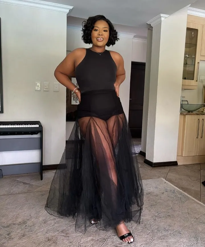 PICS: Anele Mdoda Shows Off Her Slim Summer Body - Styles 7