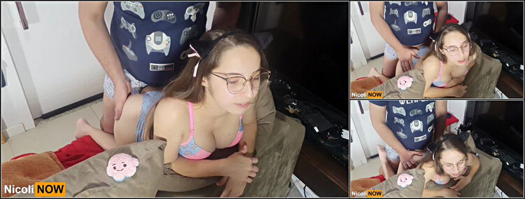 ModelsPorn: Nicoli Now - Debuting The First Fan Gift On The Couch, It s So Cute! Thanks For The Support!?? [FullHD 1080p]
