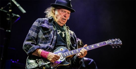 LickLibrary - Neil Young Guitar Lessons