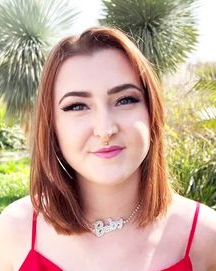 jacquieetmicheltv – Tracy, 19, was in a hurry to come back!