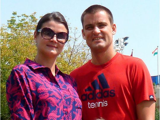 Померла дружина знаменитого російського тенісиста: сиротами залишилися троє дітей