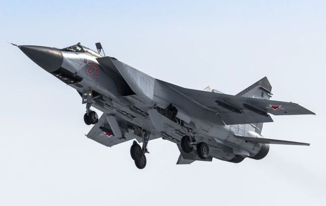 Ракетная опасность по всей Украине: еще один МиГ-31К взлетел в РФ (обновлено)