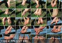 ManyVids - Washing My Sexy Feet In A Hot Sunny Day (FullHD/1080p/658 MB)