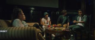 Там Есть Призраки (2021)