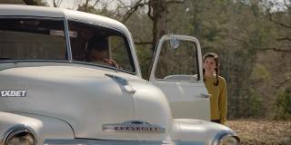 Девушка из хижины (2023)