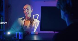   (2021)