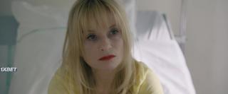 ˸  (2022)