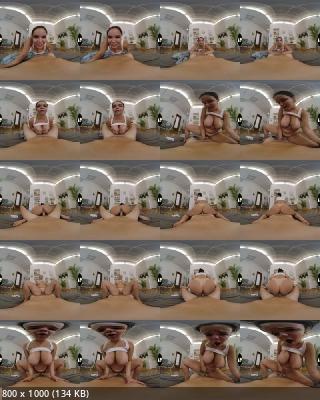Squeeze VR, SLR: Sofia Lee - Time for Us [Oculus Rift, Vive | SideBySide] [3840p]